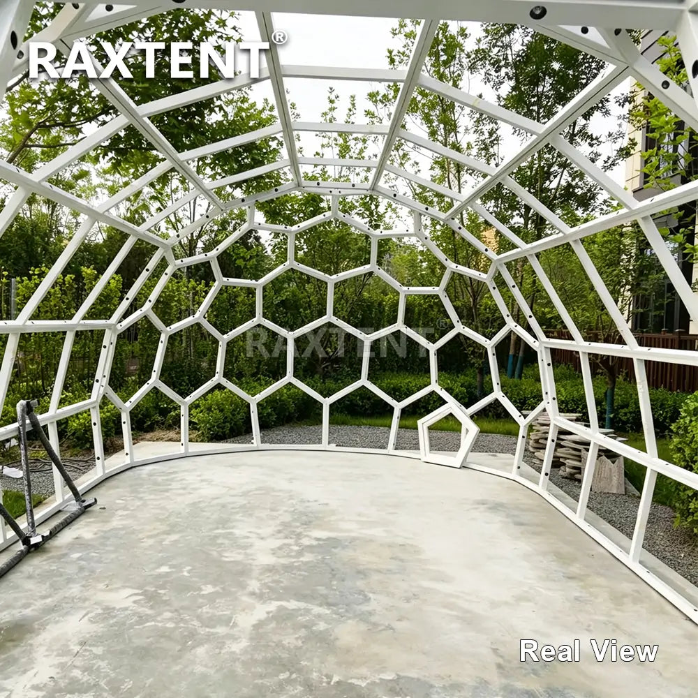 capsule glass dome house with spacious space